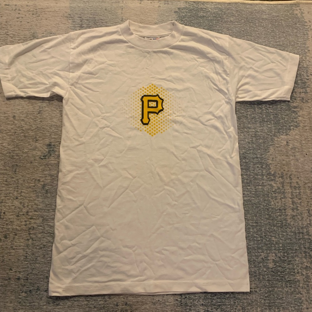 Adults Pirates shirt